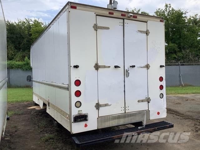Ford E-350 車廂
