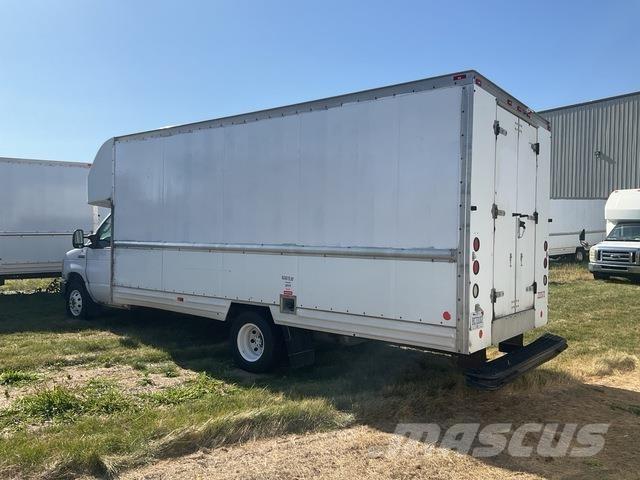 Ford E-350 貨箱式卡車
