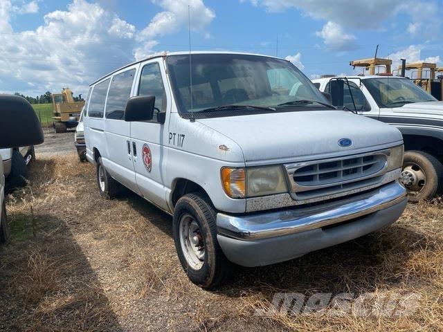 Ford E-350 汽車