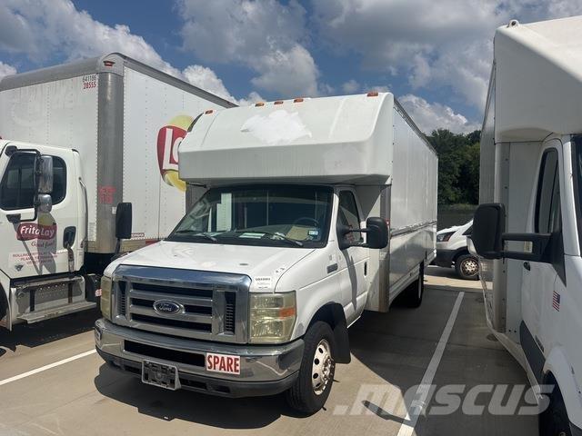 Ford E-350 車廂