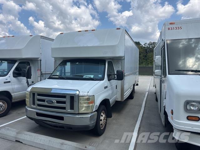 Ford E-350 車廂