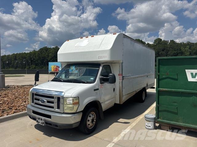 Ford E-350 廂式貨物運輸車