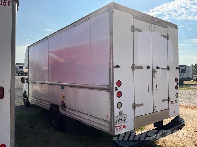 Ford E-350 車廂
