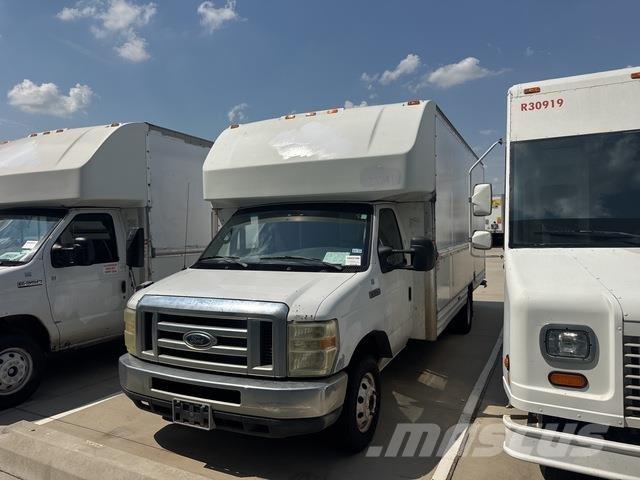 Ford E-350 車廂