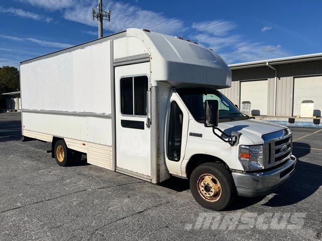 Ford E-350 貨箱式卡車