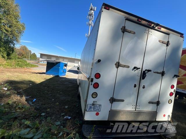 Ford E-350 貨箱式卡車