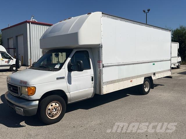 Ford E-350 貨箱式卡車