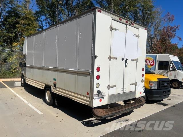 Ford E-350 廂式貨物運輸車