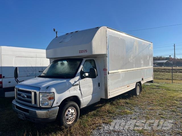 Ford E-350 廂式貨物運輸車