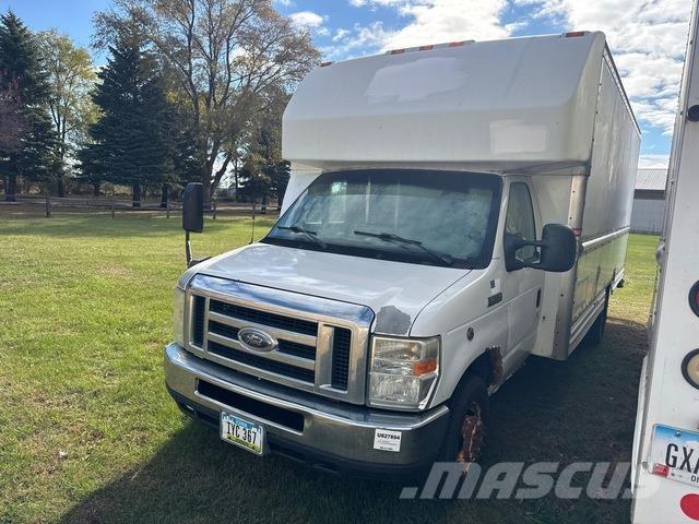 Ford E-350 廂式貨物運輸車