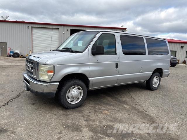 Ford E-350 汽車