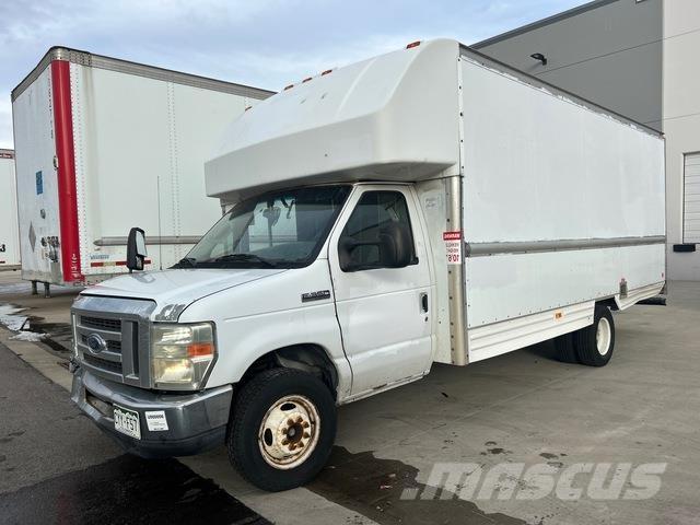 Ford E-350 車廂