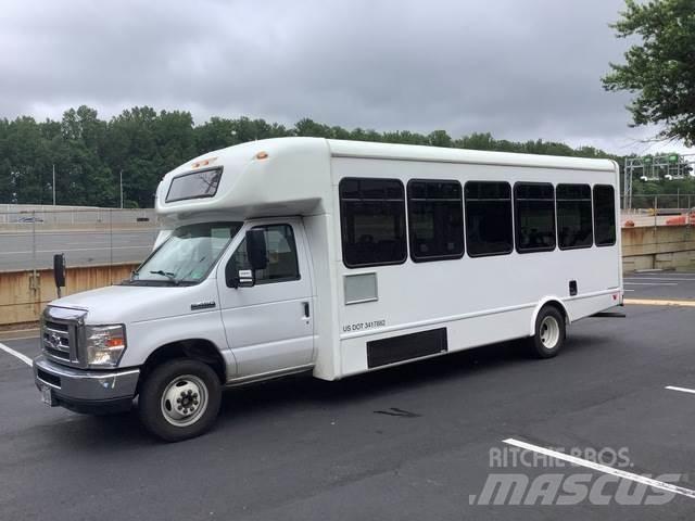 Ford E-450 迷你巴士