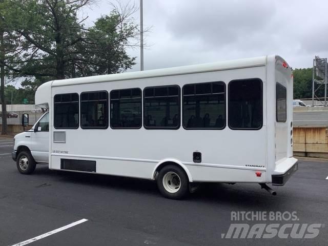 Ford E-450 迷你巴士