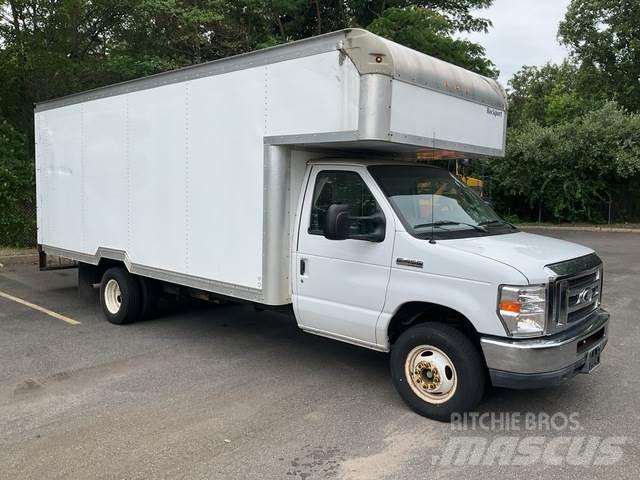 Ford E-450 貨箱式卡車