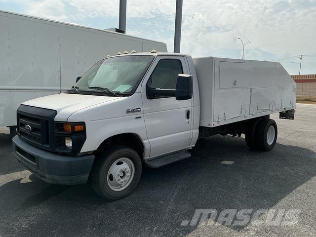 Ford E-450 礦物撒布機