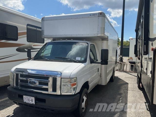 Ford E-450 貨箱式卡車