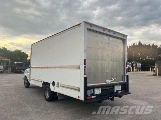 Ford E350 貨箱式卡車