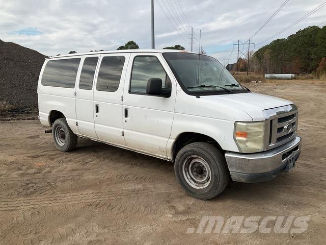 Ford E350 汽車
