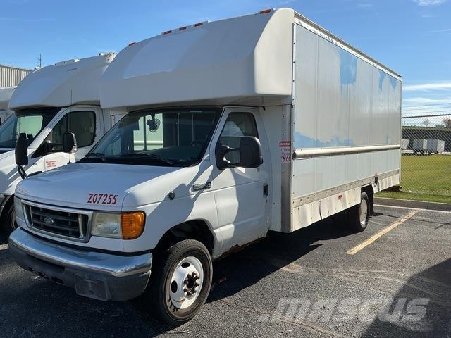 Ford E350 貨箱式卡車