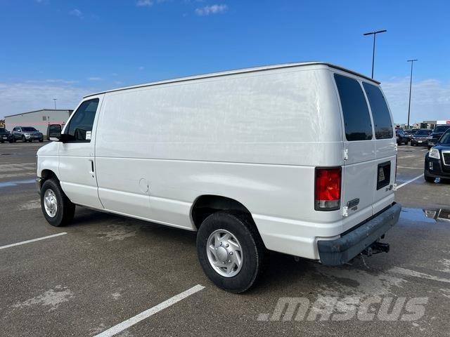Ford Econoline 廂式貨物運輸車