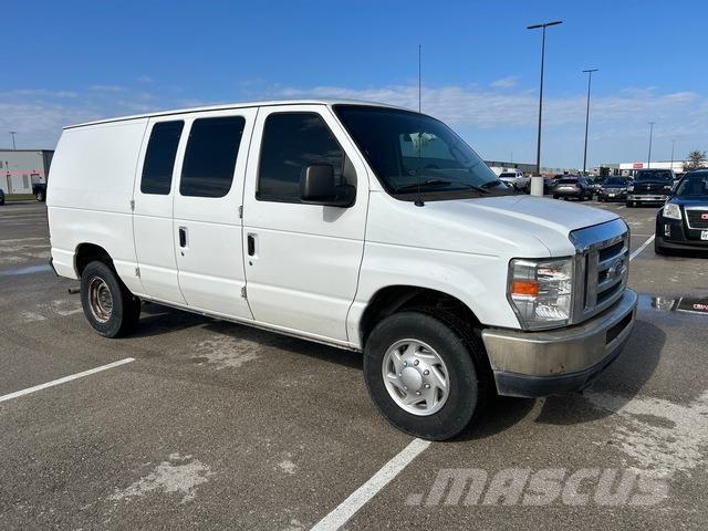Ford Econoline 廂式貨物運輸車
