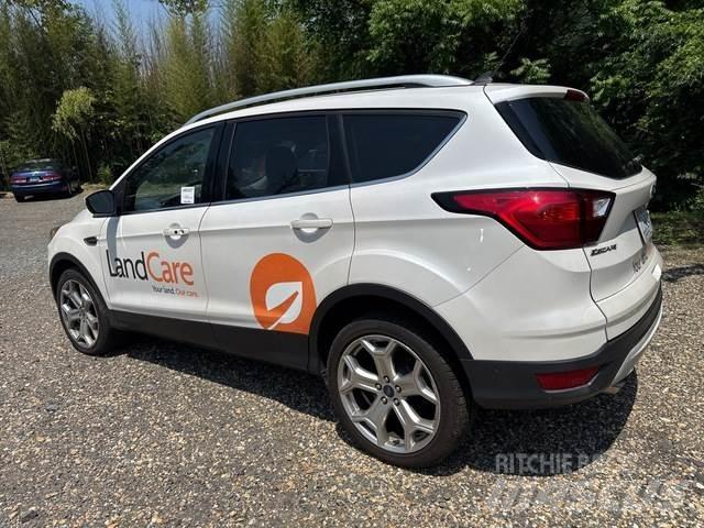 Ford Escape 汽車