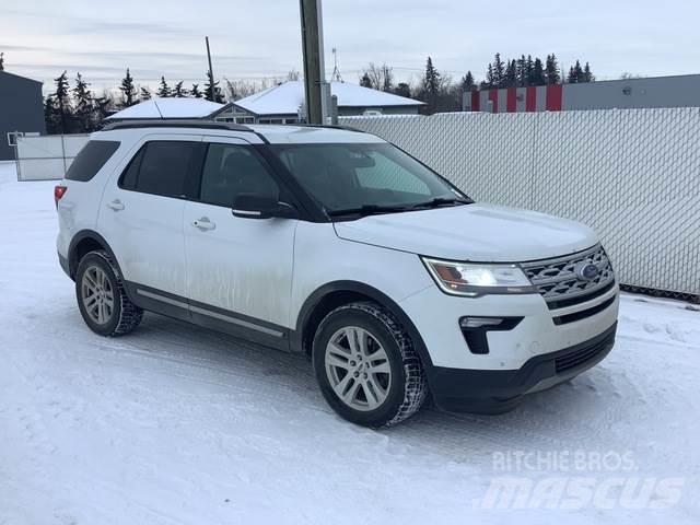 Ford Explorer 汽車