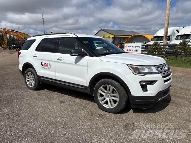Ford Explorer 汽車