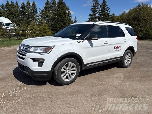 Ford Explorer 汽車