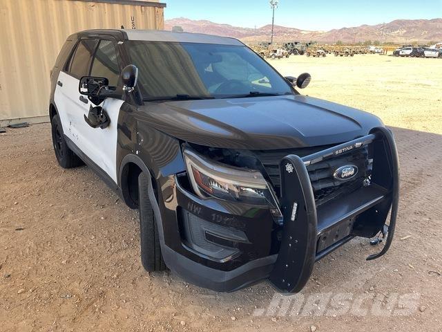 Ford Explorer 汽車