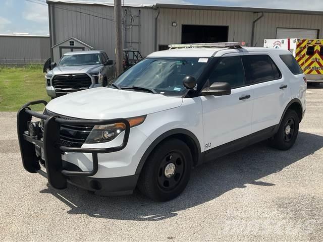 Ford Explorer 汽車