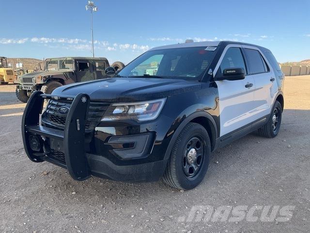Ford Explorer 汽車