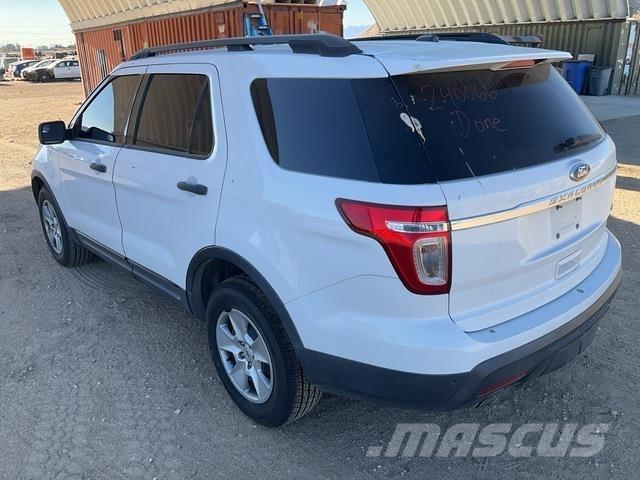 Ford Explorer 汽車