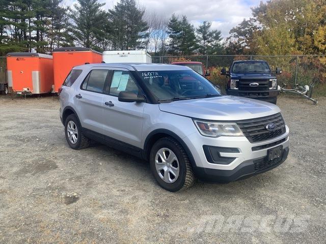 Ford Explorer 汽車