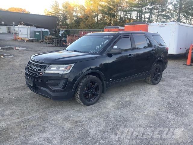 Ford Explorer 汽車