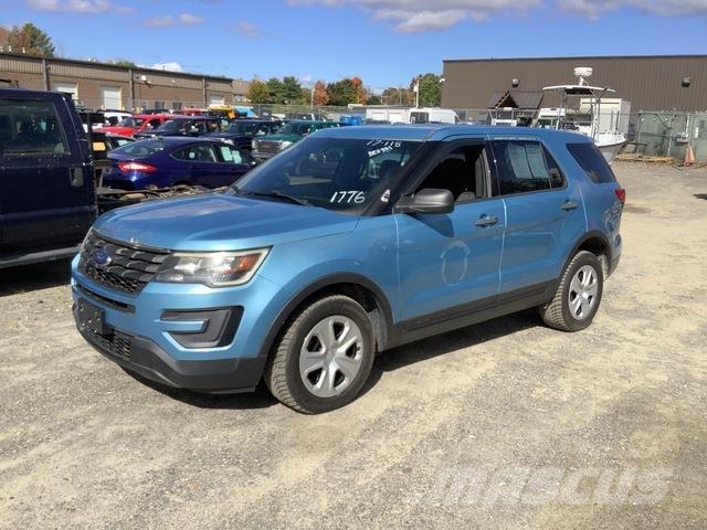 Ford Explorer 汽車