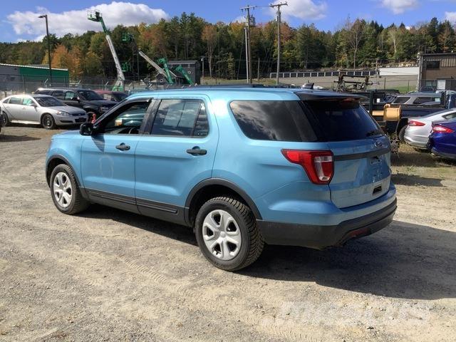 Ford Explorer 汽車