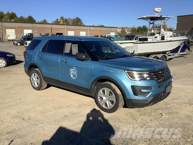 Ford Explorer 汽車