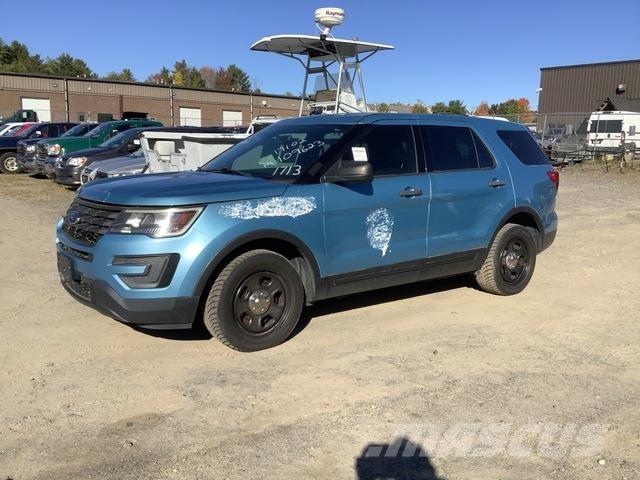 Ford Explorer 汽車