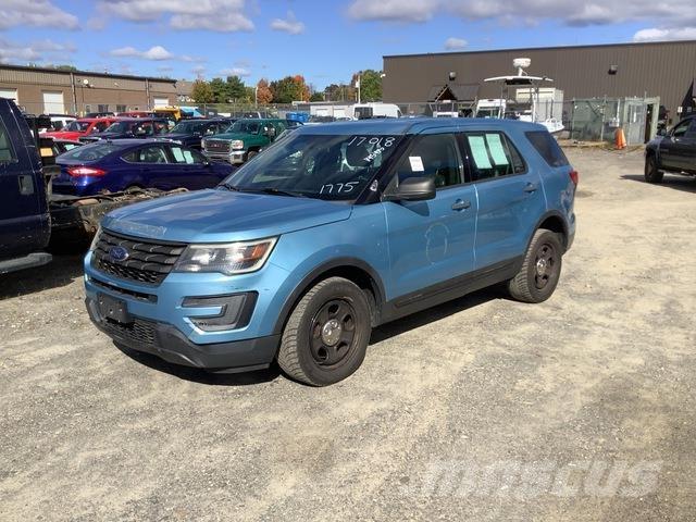 Ford Explorer 汽車