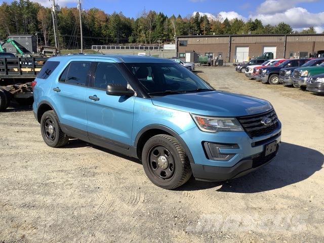 Ford Explorer 汽車