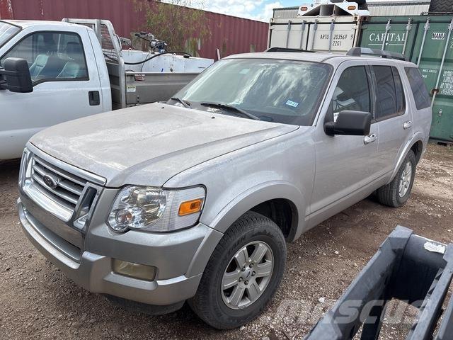 Ford Explorer 汽車