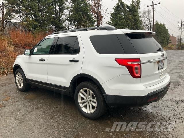 Ford Explorer 汽車