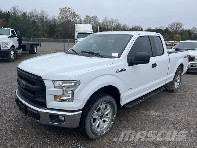 Ford F-150 皮卡.傳統半斗卡車/側卸板