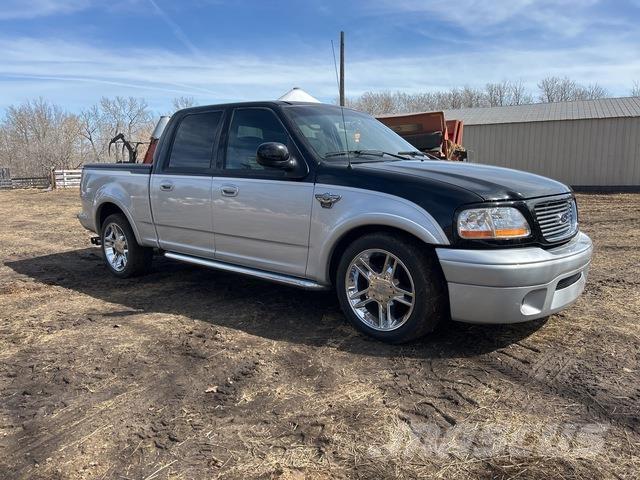 Ford F-150 皮卡.傳統半斗卡車/側卸板