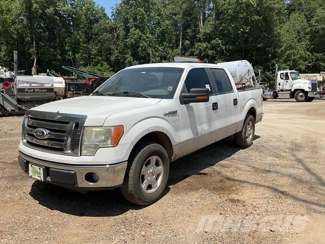 Ford F-150 皮卡.傳統半斗卡車/側卸板