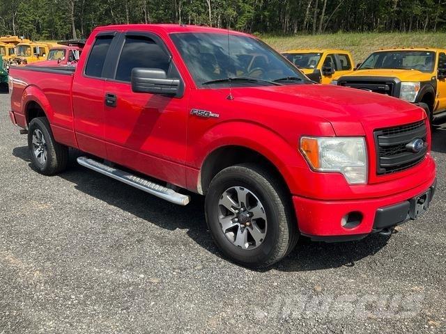 Ford F-150 皮卡.傳統半斗卡車/側卸板