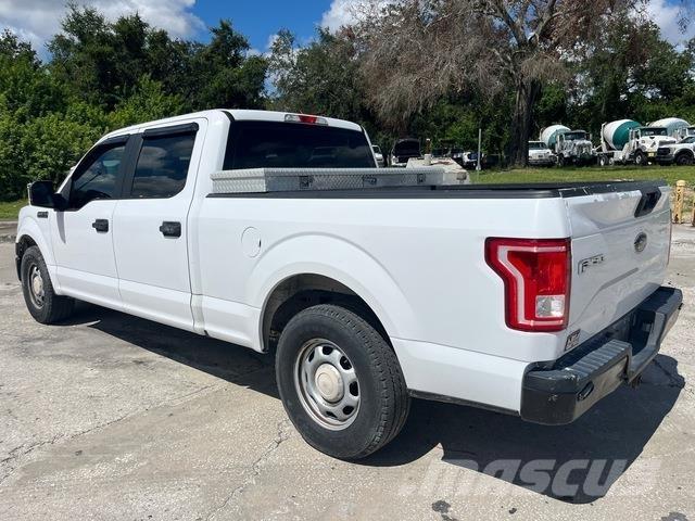 Ford F-150 皮卡.傳統半斗卡車/側卸板