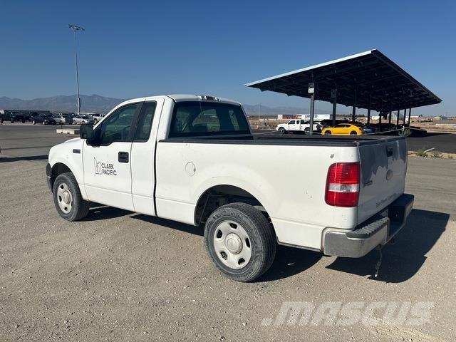 Ford F-150 皮卡.傳統半斗卡車/側卸板